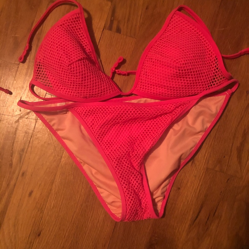 VS Bikini